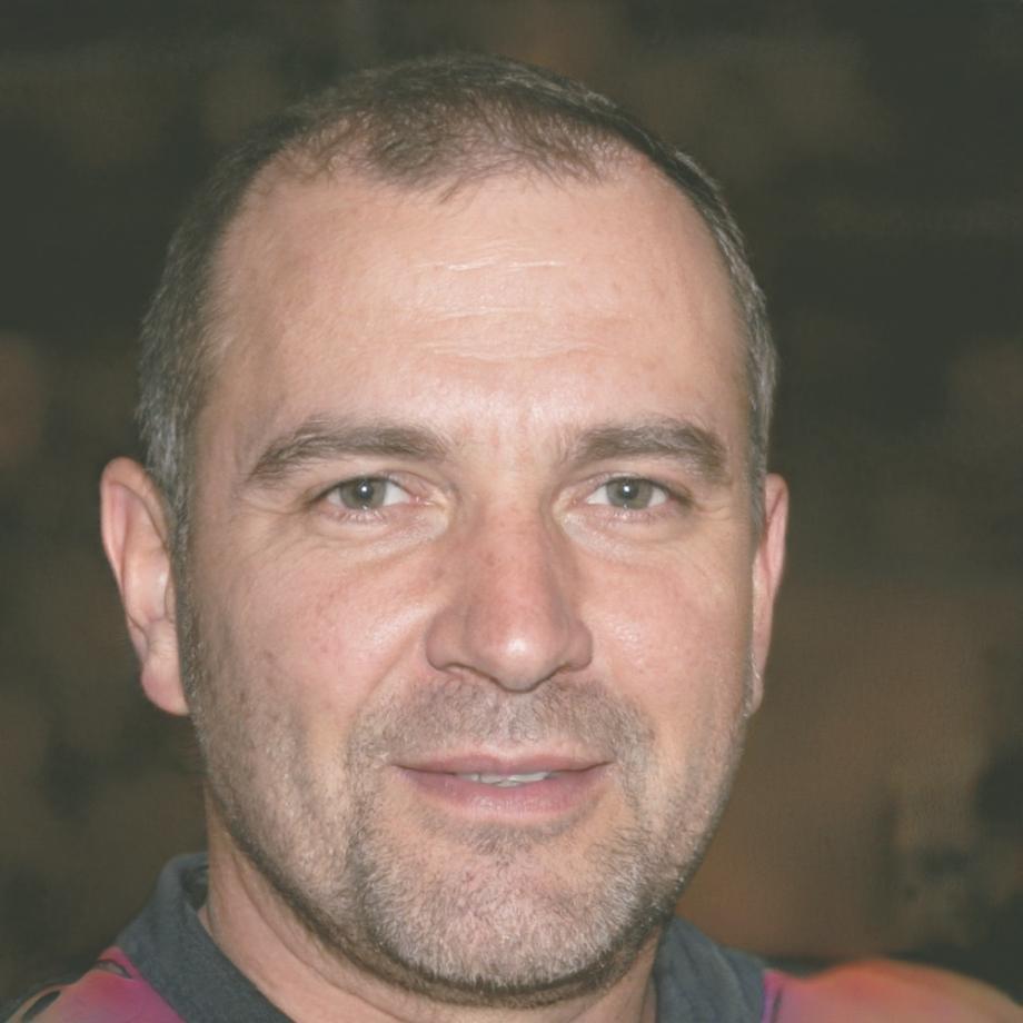 Portrait de Sylvain Derouet, formateur en finances personnelles